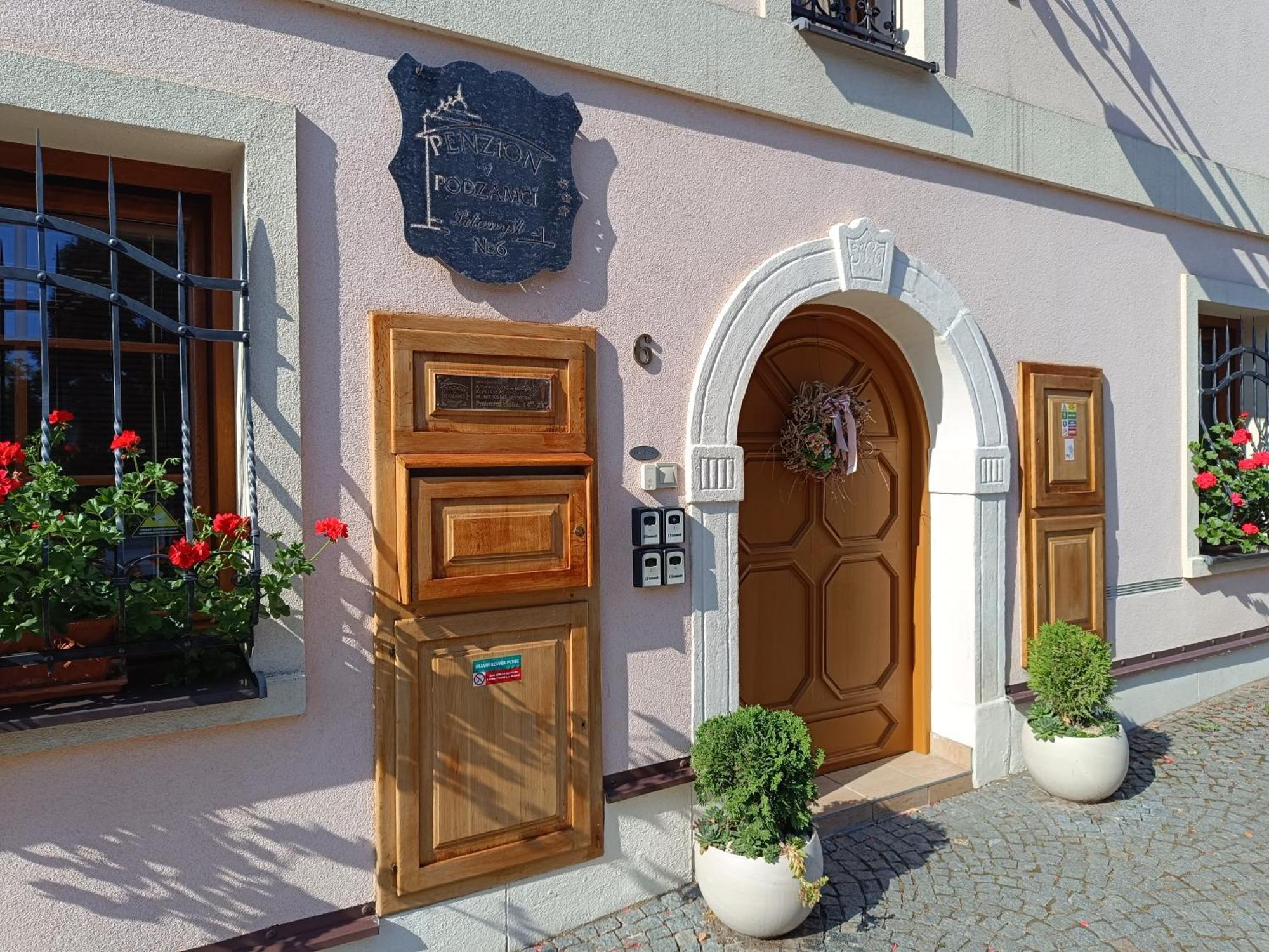 Penzion V Podzamci Litomysl Exterior photo