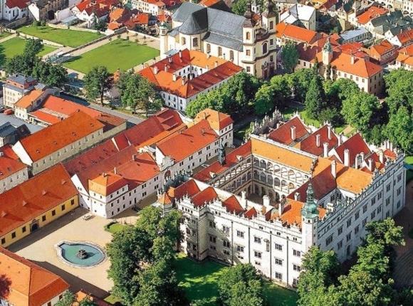 Penzion V Podzamci Litomysl Exterior photo